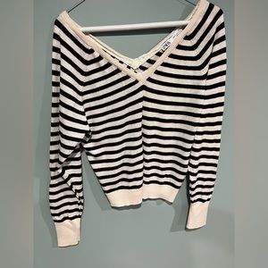 Zara Sweater Womens Large Ivory Cream Black Striped Lightweight, size small.